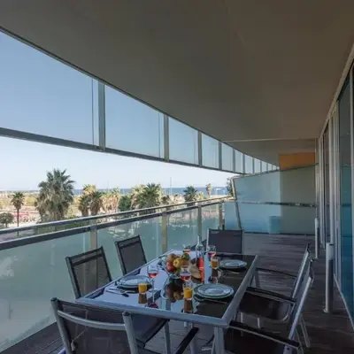 Unique Rentals-Seafront Luxe Suites