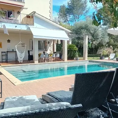 Les Canyes Cottage