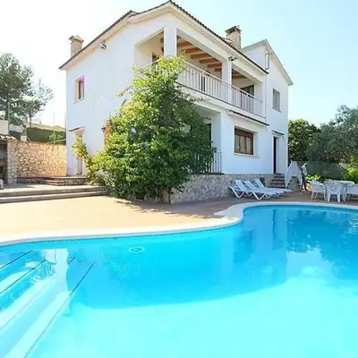 Spacious Apartment in Canyelles with Private Pool