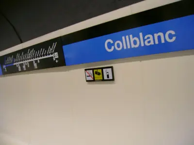 an airport sign with the name of the airport at Casa Barcelo Camp Nou Barcelona in Hospitalet de Llobregat