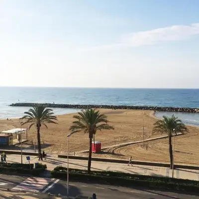 Espectacular ático dúplex con vistas al mar