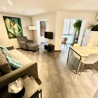 GORGEOUS APARTMENT IN DOWNTOWN