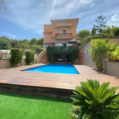 TOWANDA HOUSE