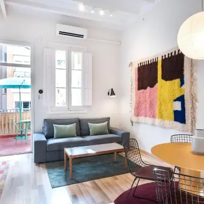 Oasis with a terrace in the heart of Gracia