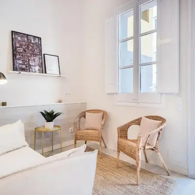 Sunny Terrace Apartment in Gracia