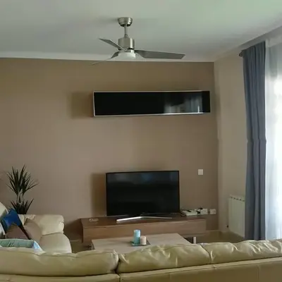Apartamento para 5 personas frente al mar con piscina y parking