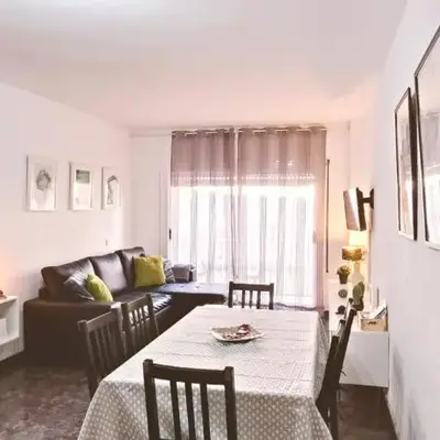Apartamento Centric para 6 cerca de a playa y el tren