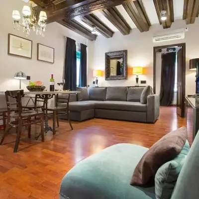 Stay U-nique Apartments Carretes