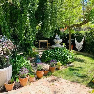 Charming apartment in a duplex with garden & balcony