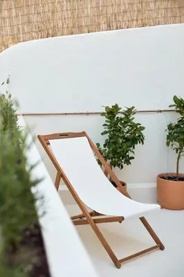 a record player sitting on a shelf at CASSIS - Two bedroom apartment in Barcelona in Barcelona