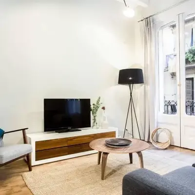 The Collection Barcelona - Bright and modern 4bedroom with terrace in Las Ramblas P2