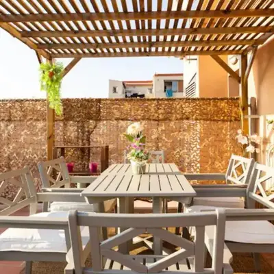 Apt.p/5 15min from Barcelona and Beaches W/Terrace