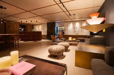 a dining room with a table and chairs at Zenit Borrell in Barcelona