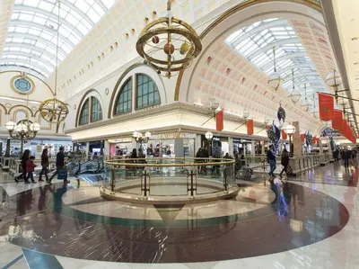 a large shopping mall with people walking in it at Fira BOUTIQUE by MyRentalHost in Hospitalet de Llobregat