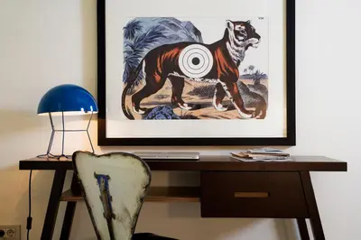 a desk with a picture of a dog on it at Praktik Garden in Barcelona